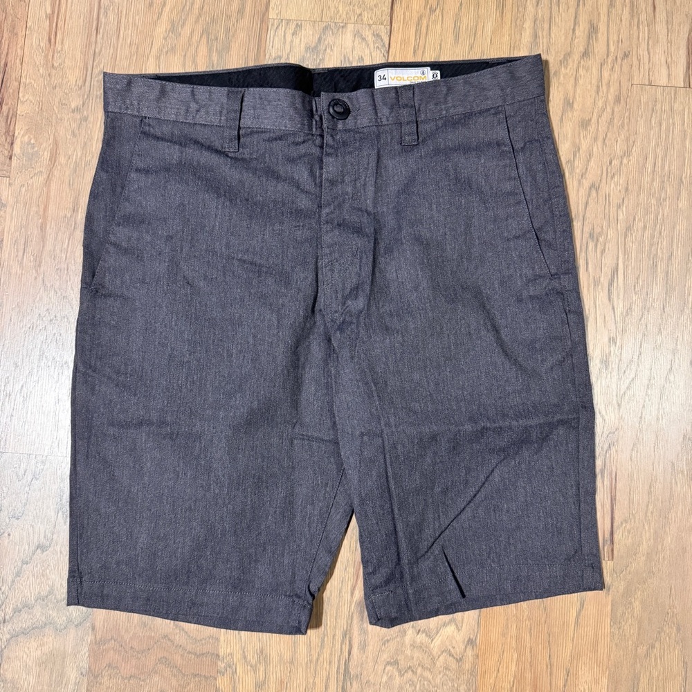 Men's Volcum Charcoal Shorts